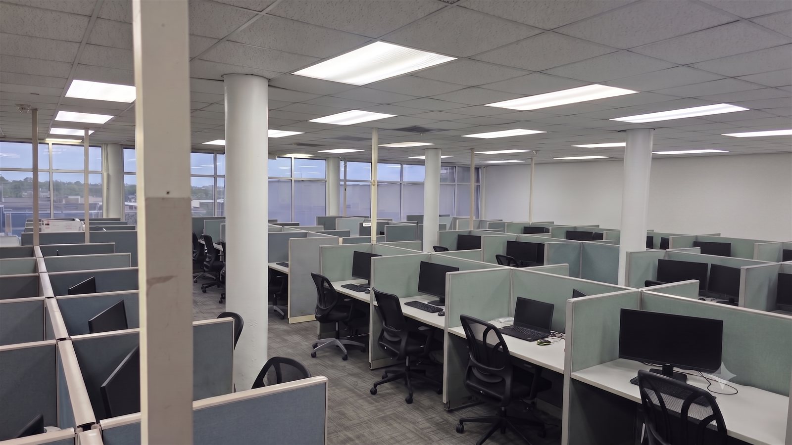 The DirecOne contact center floor in Trinidad